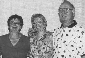 Jenny Hambridge with Rusty & Ron Kurenda.